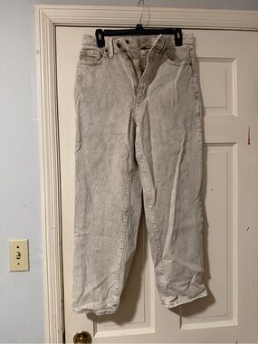 Women’s  Light Beige Stonewashed Jeans